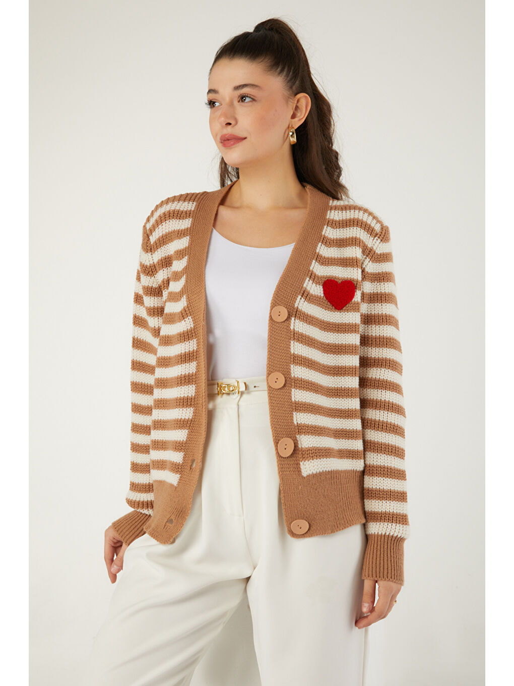Bej Çizgili Kalpli Triko Hırka Vizon - 27637
