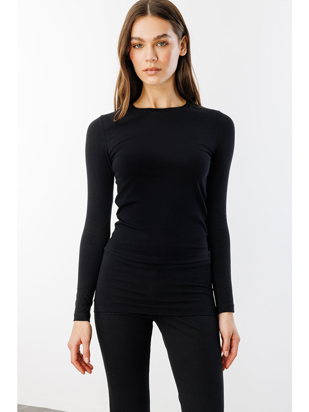 Siyah Uzun Kollu Kısa Kadın Bluz Long Fitted UZUNKOL-BLUZ-1