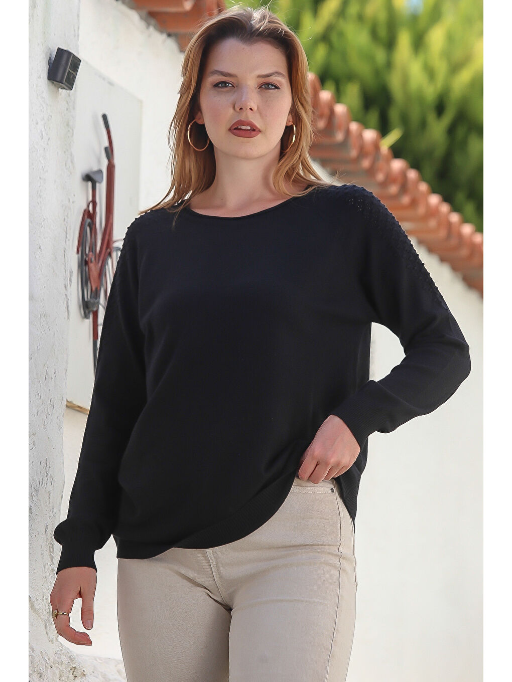 Siyah Kayık Yaka Reglan Kol Troklu Casual Ajur Örgü Triko Kazak 65 60