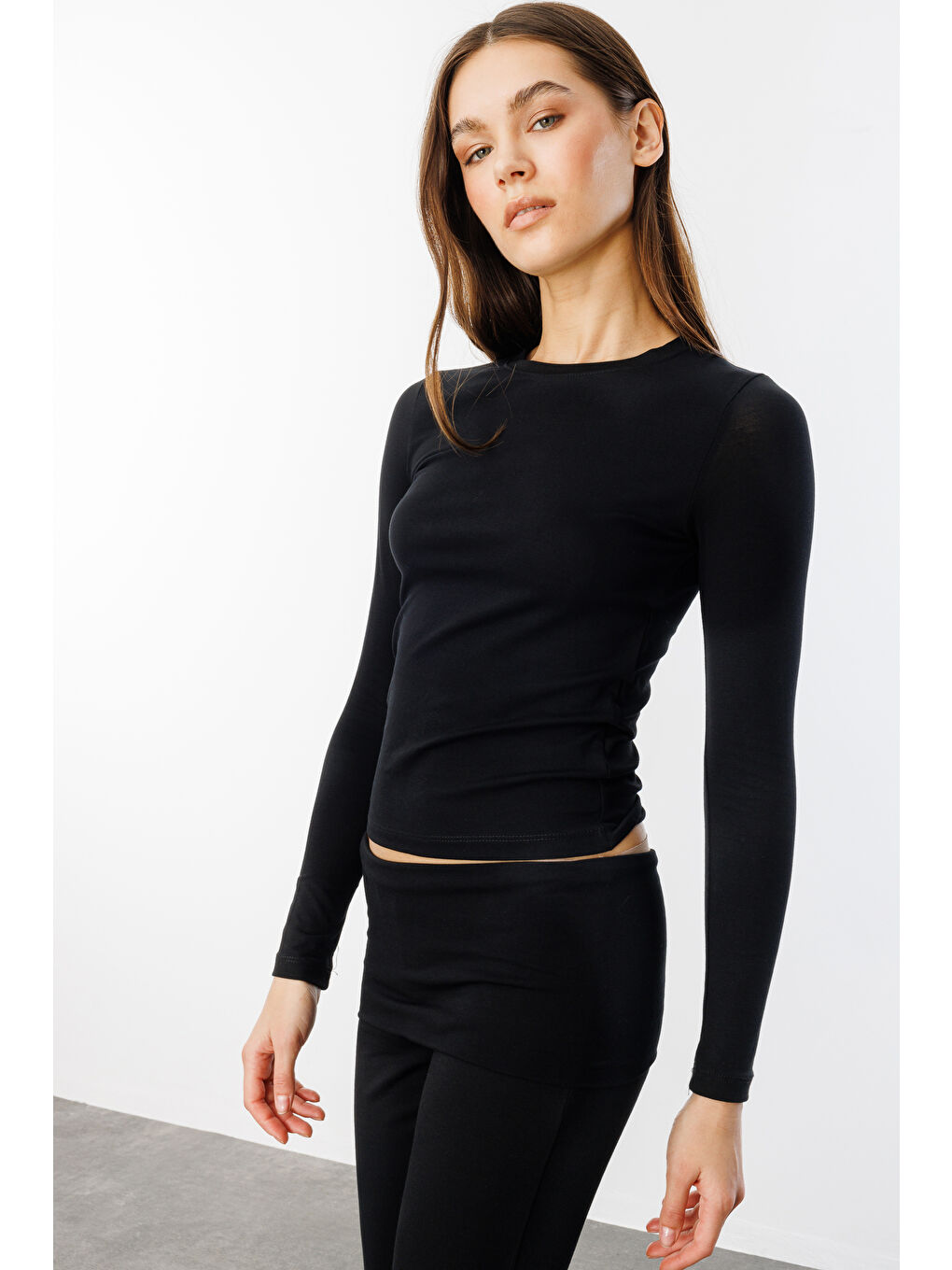 Siyah Uzun Kollu Kısa Kadın Bluz Long Fitted UZUNKOL-BLUZ-3