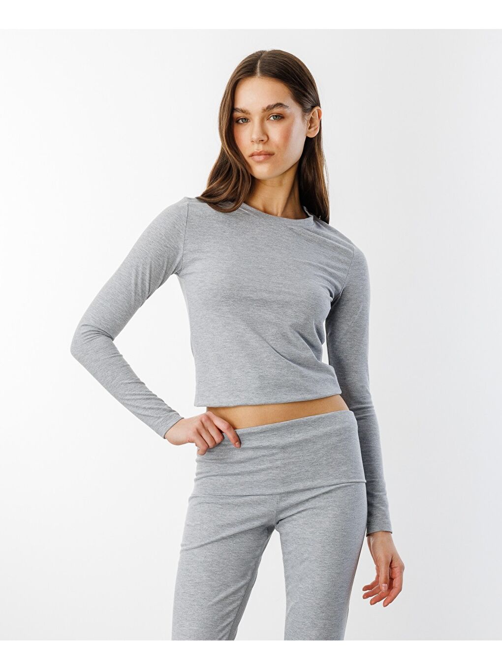 Gri Uzun Kollu Kısa Kadın Bluz Long Fitted UZUNKOL-BLUZ-1