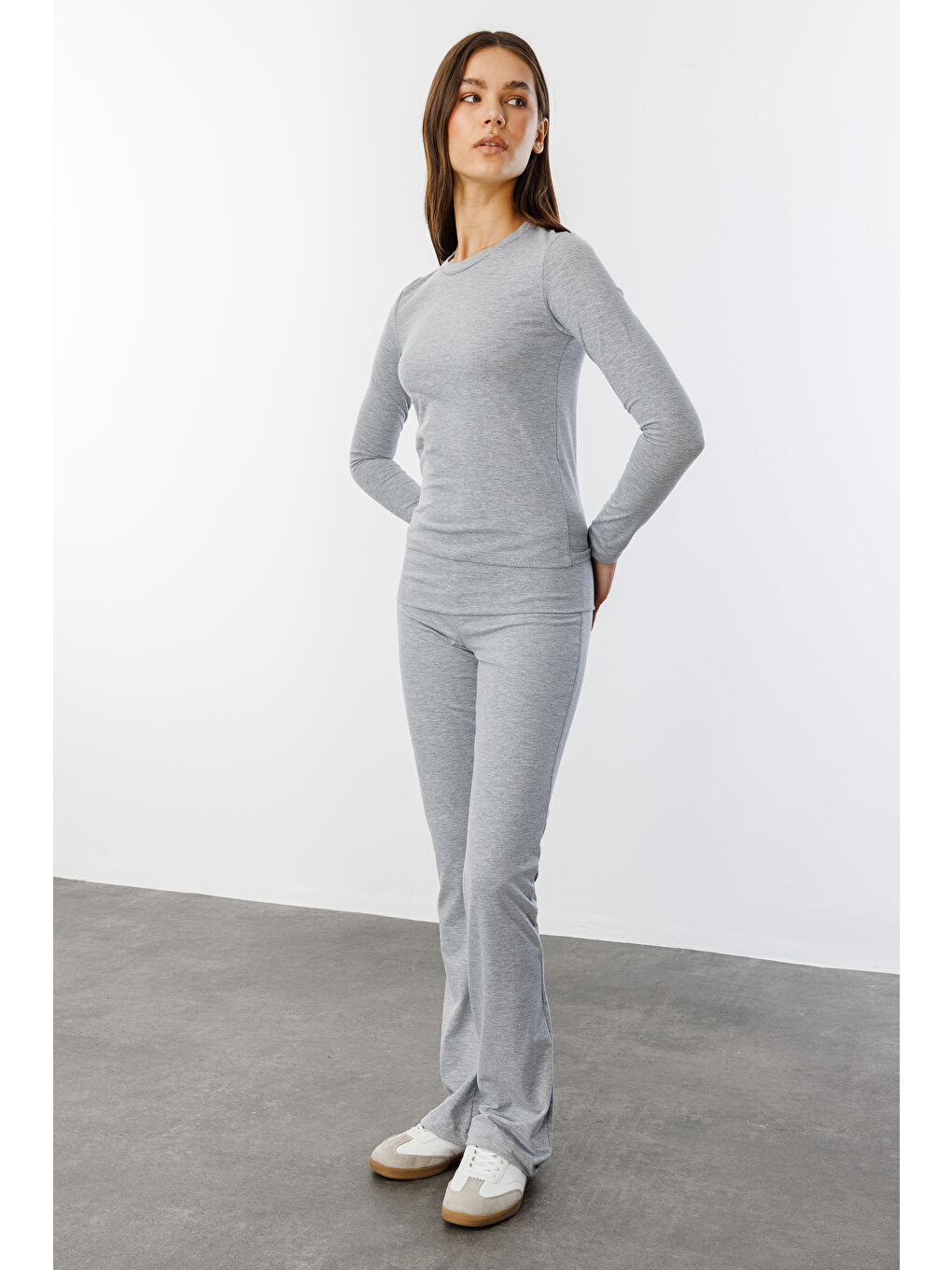 Gri Uzun Kollu Kısa Kadın Bluz Long Fitted UZUNKOL-BLUZ-3