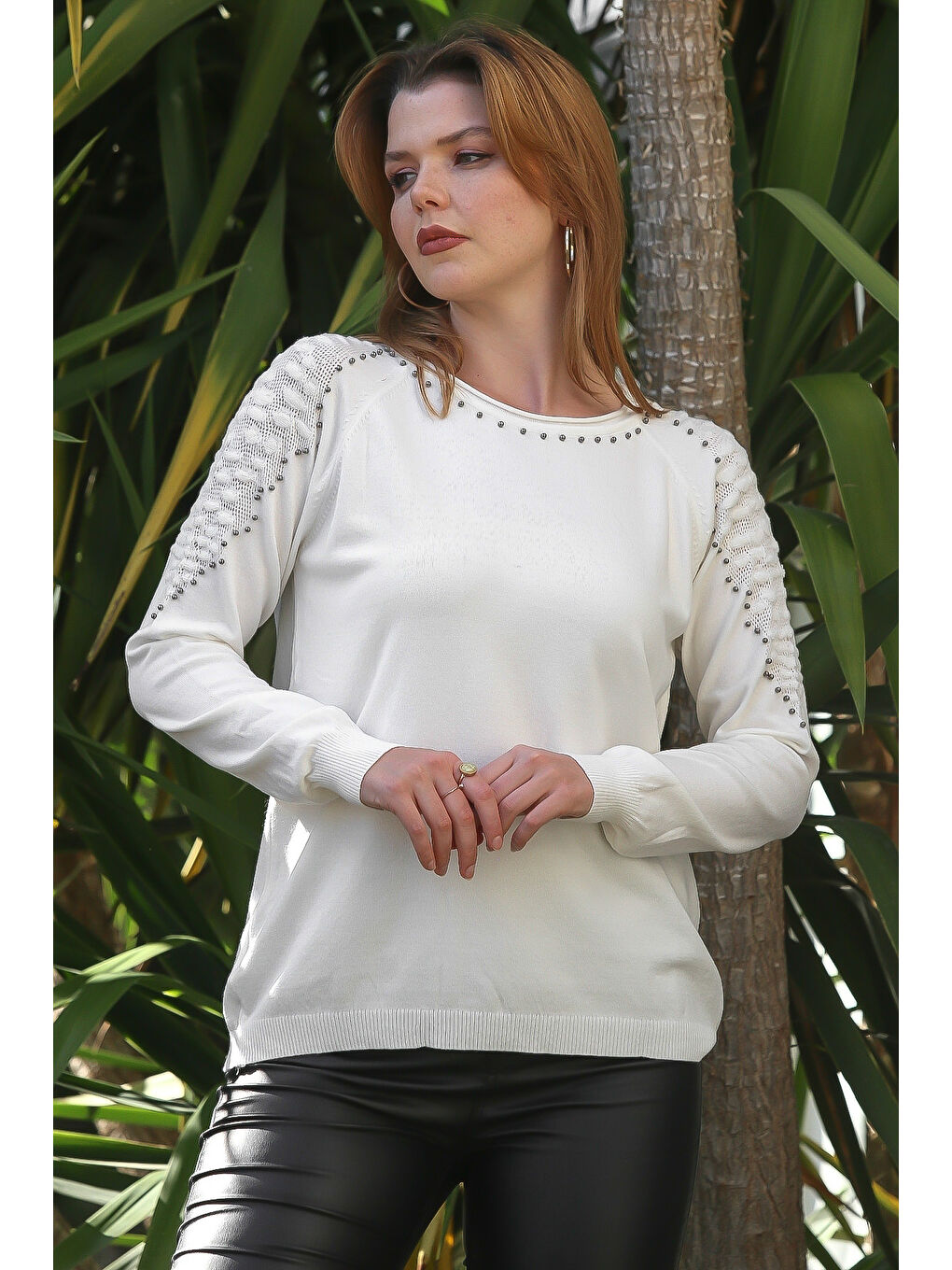 Ekru Yuvarlak Yaka Uzun Kol Troklu Casual Ajur Örgü Triko Kazak 65 60-2