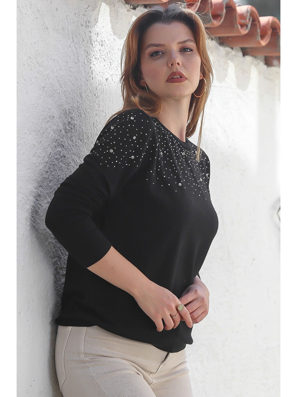 Siyah Yuvarlak Yaka Uzun Kol Taşlı Troklu Casual Triko Kazak 65 60-2