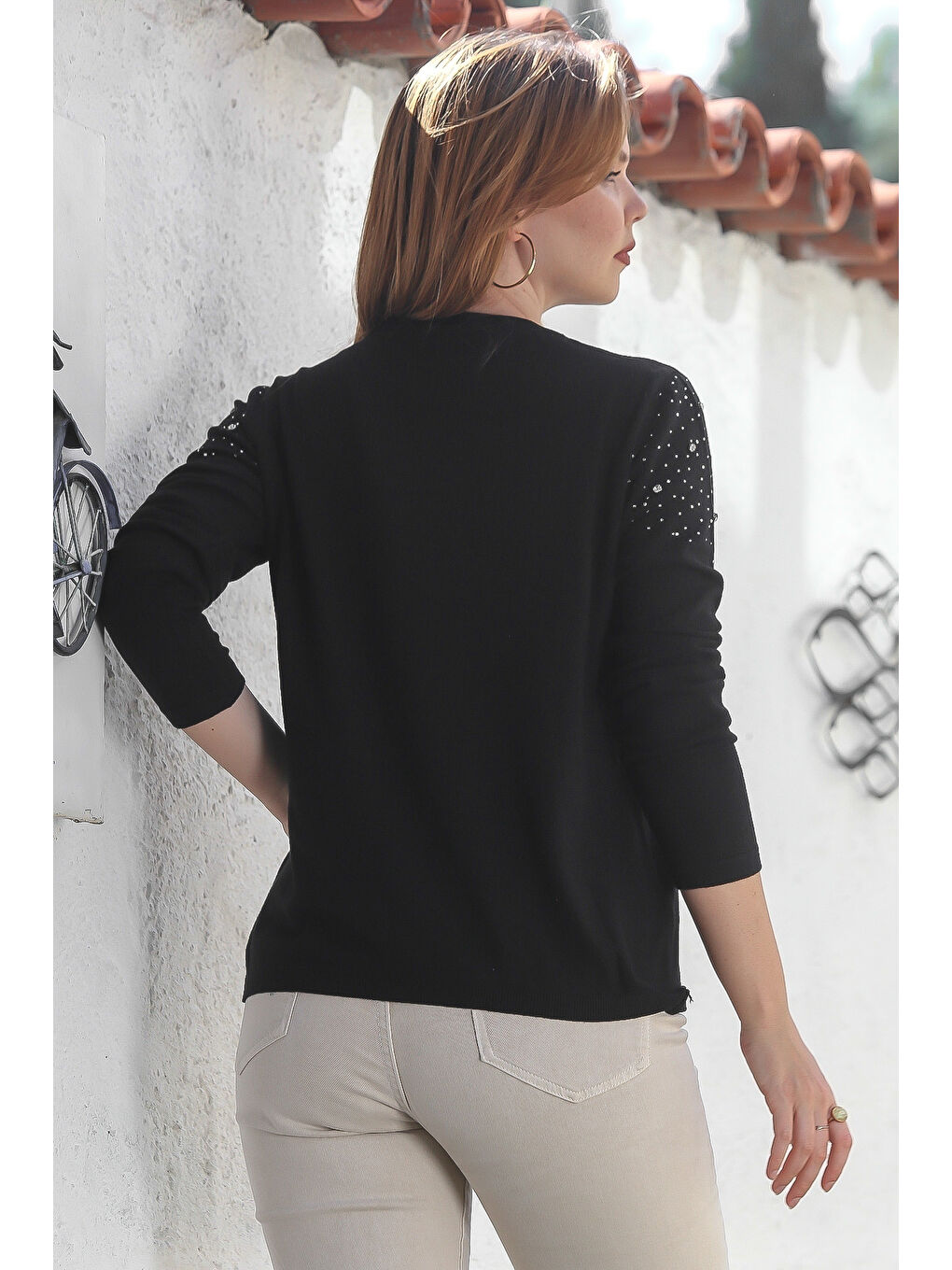 Siyah Yuvarlak Yaka Uzun Kol Taşlı Troklu Casual Triko Kazak 65 60-4