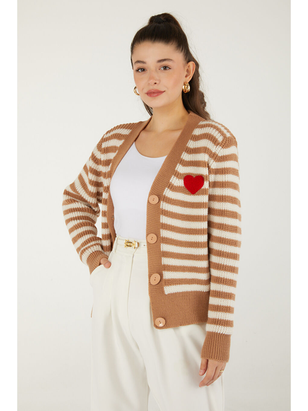 Bej Çizgili Kalpli Triko Hırka Vizon - 27637-3