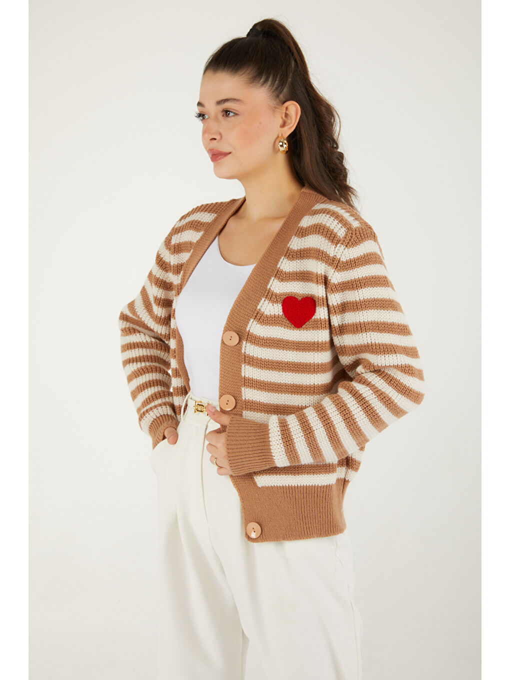 Bej Çizgili Kalpli Triko Hırka Vizon - 27637-4