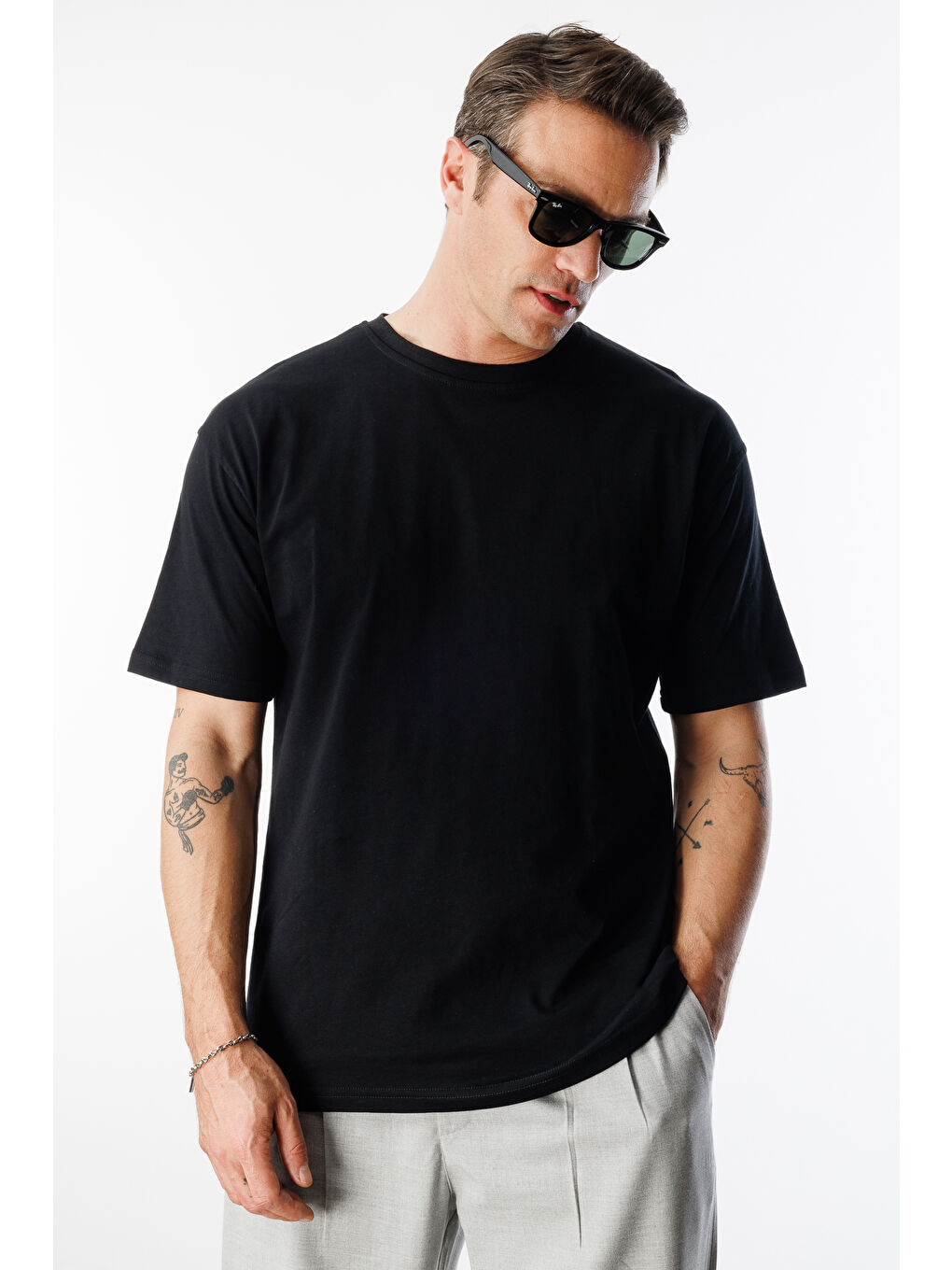 Siyah Erkek Oversize Fit %100 Organik Pamuk Bisiklet Yaka Tişört-2