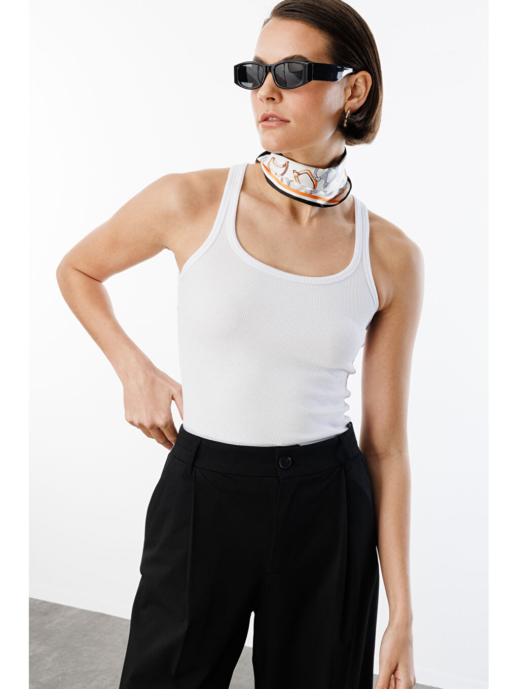 Beyaz Kadın Fitilli Görünümlü Kalın Askılı Basic Atlet ATLET1-5