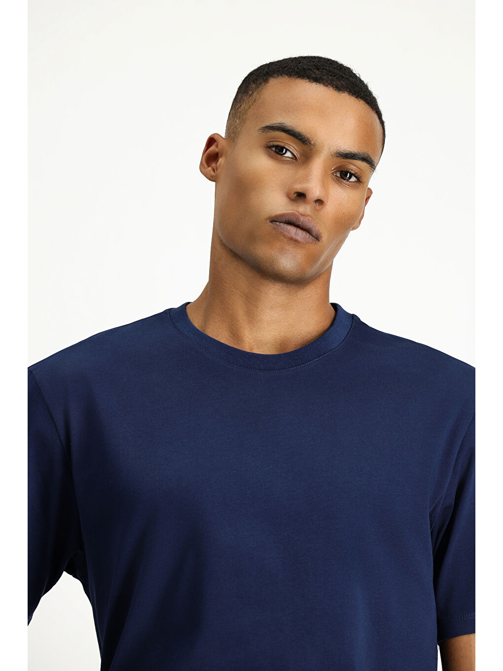 Lacivert Bisiklet Yaka Slim Fit Dar Kesim Süprem Pamuk %100 Pamuk Tişört-2