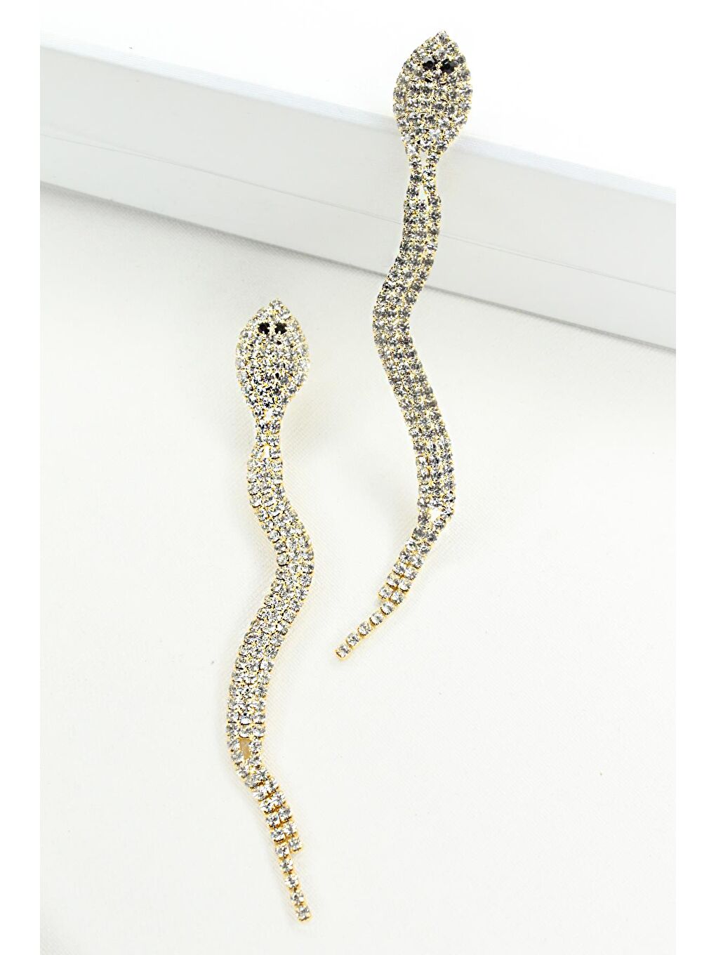 Sarı Kobra Model Salltntılı Zirkon Taşlı Yılan Küpe