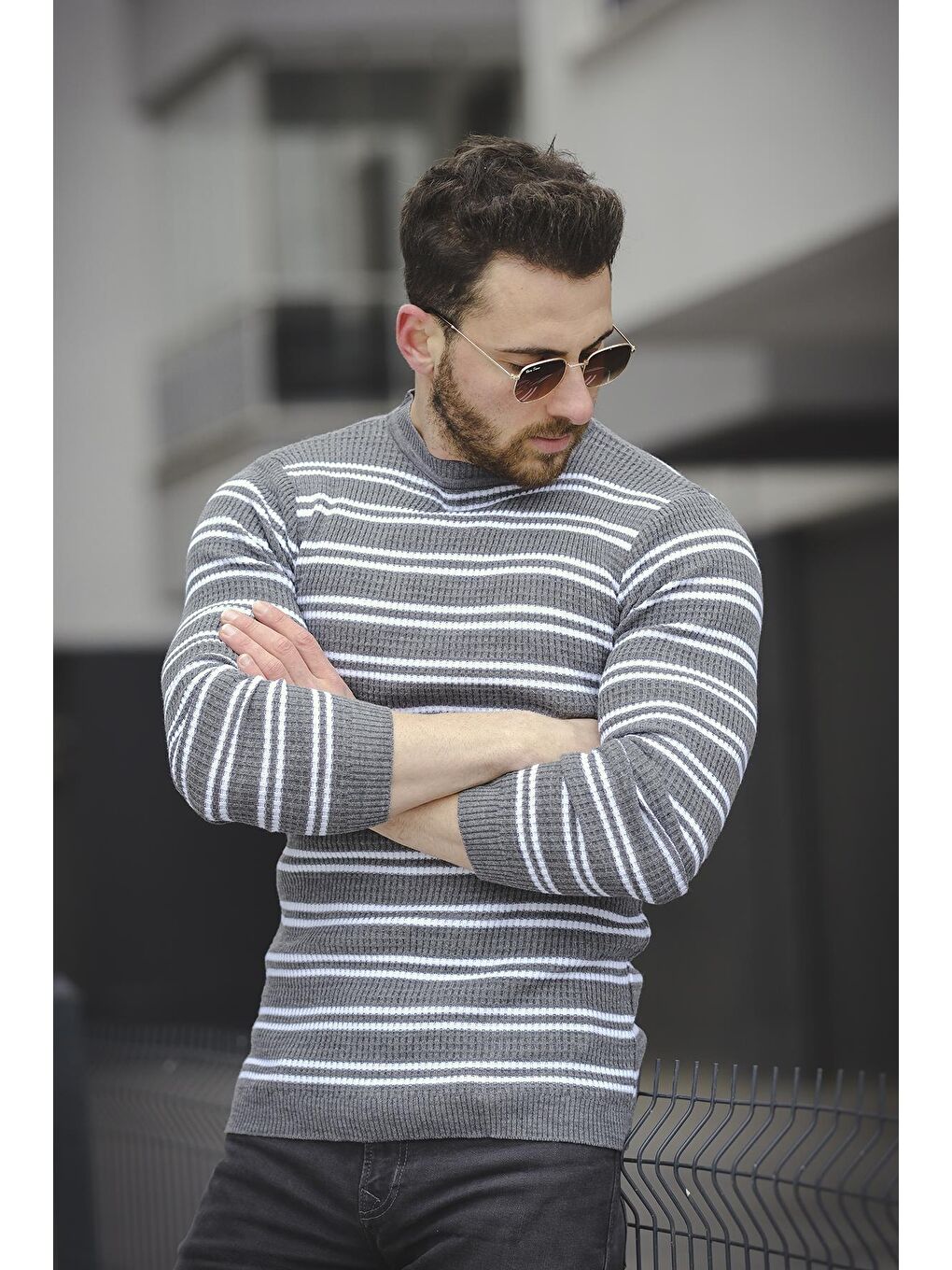 Gri Çizgili Dar Kesim Body Bisiklet Yaka Erkek Triko Kazak-2