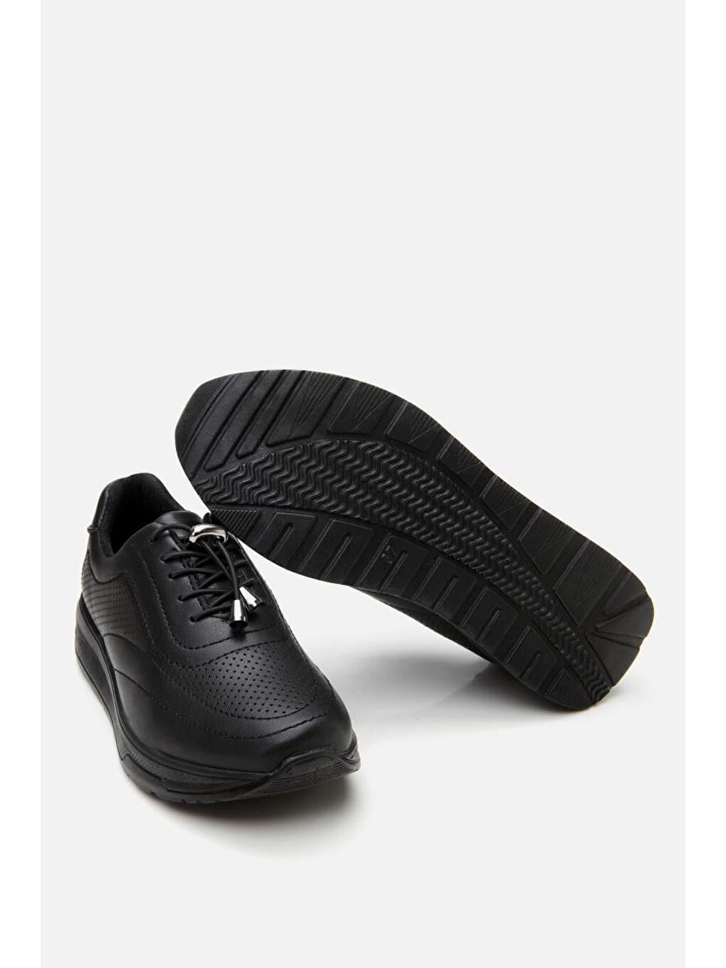 Kadın Siyah Kalın Tabanlı Spor Ayakkabı-5