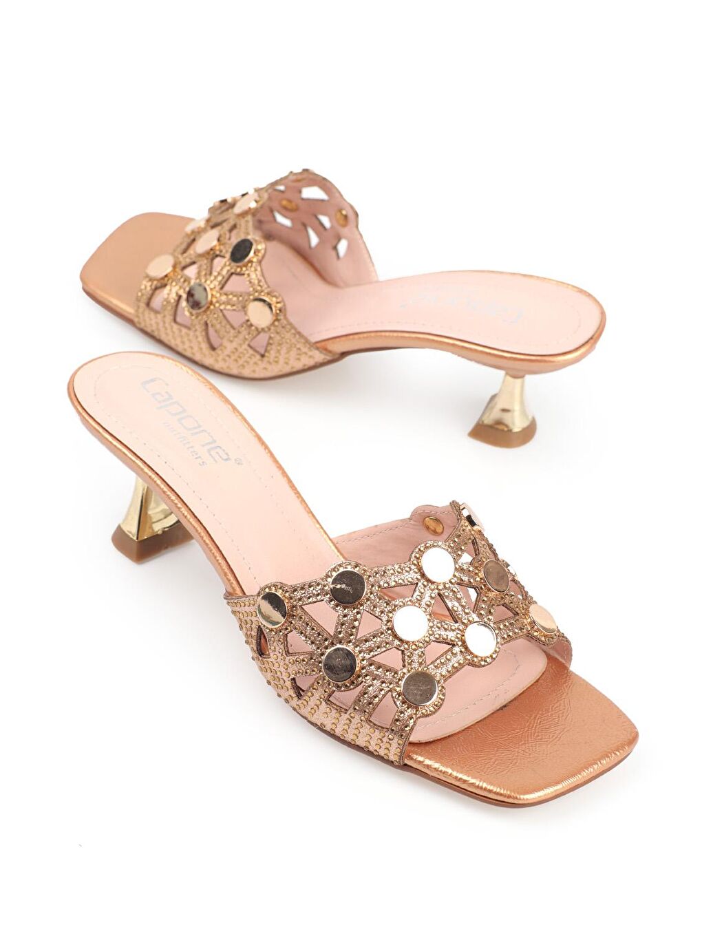 Pembe Küt Burunlu Metal Aksesuarlı Kum Saati Topuklu Kırışık Rugan  Kadın Terlik-3