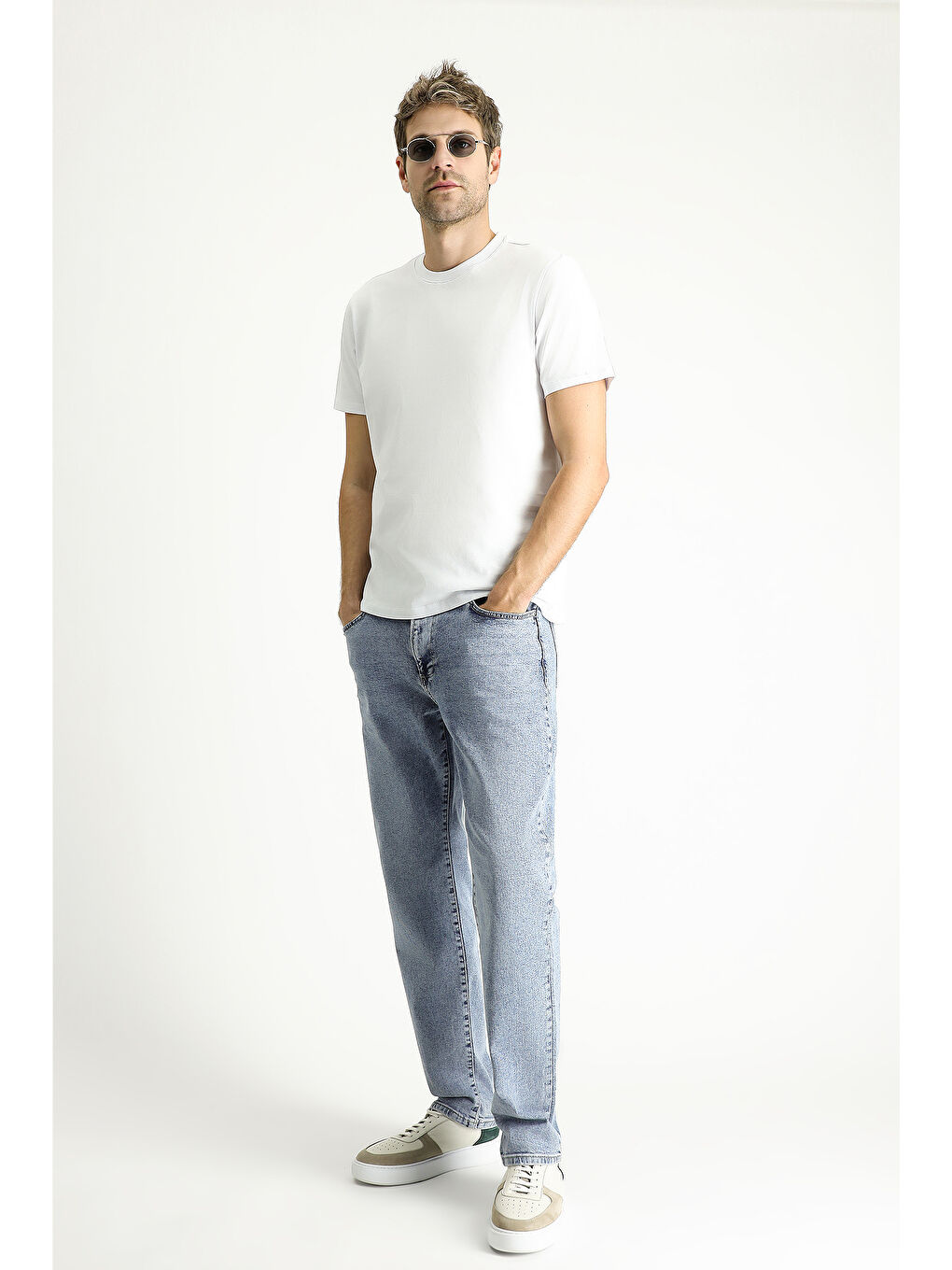 Beyaz Bisiklet Yaka Regular Fit Süprem Pamuk %100 Pamuk Tişört-2