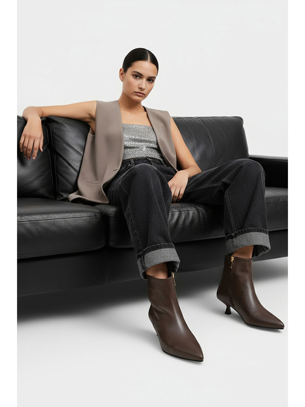 Kahverengi Essie Kadın Bot-1