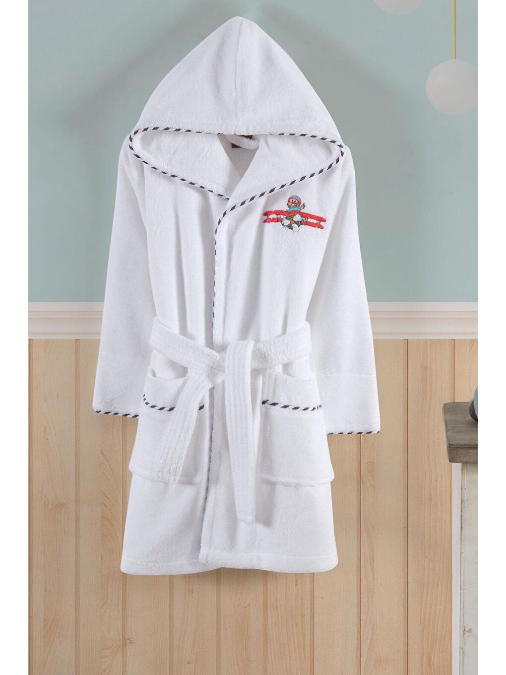 Bambu Nakışlı Çocuk Bornozu - Pilot Beyaz 7-8 Yaş