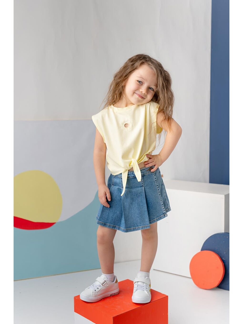 Kız Çocuk Nakış Detaylı Crop T-Shirt - Sarı-1