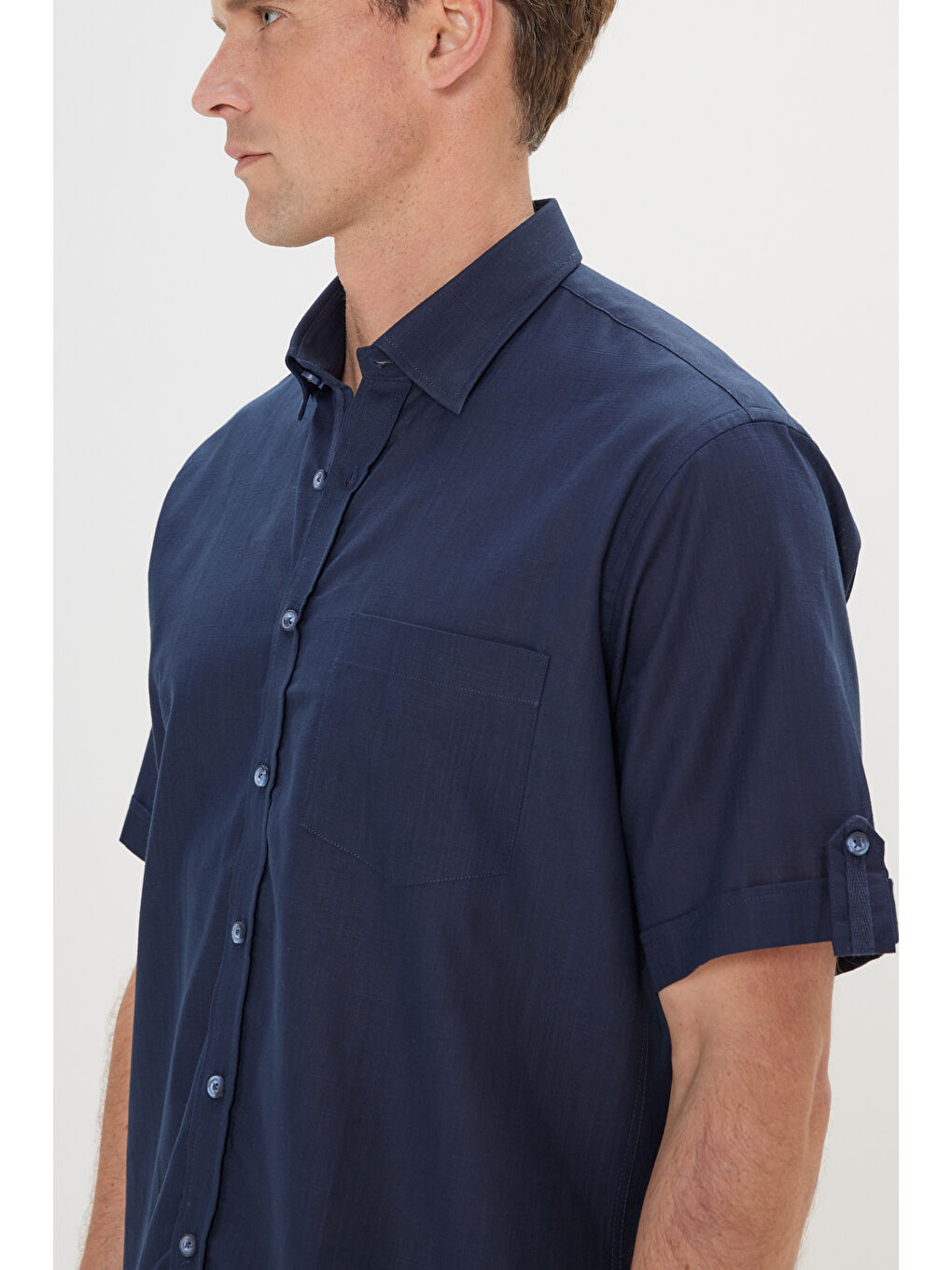 Erkek Lacivert Comfort Fit Rahat Kesim Gizli Düğmeli Yaka Keten Görünümlü %100 Pamuk Flamlı Gömlek-3