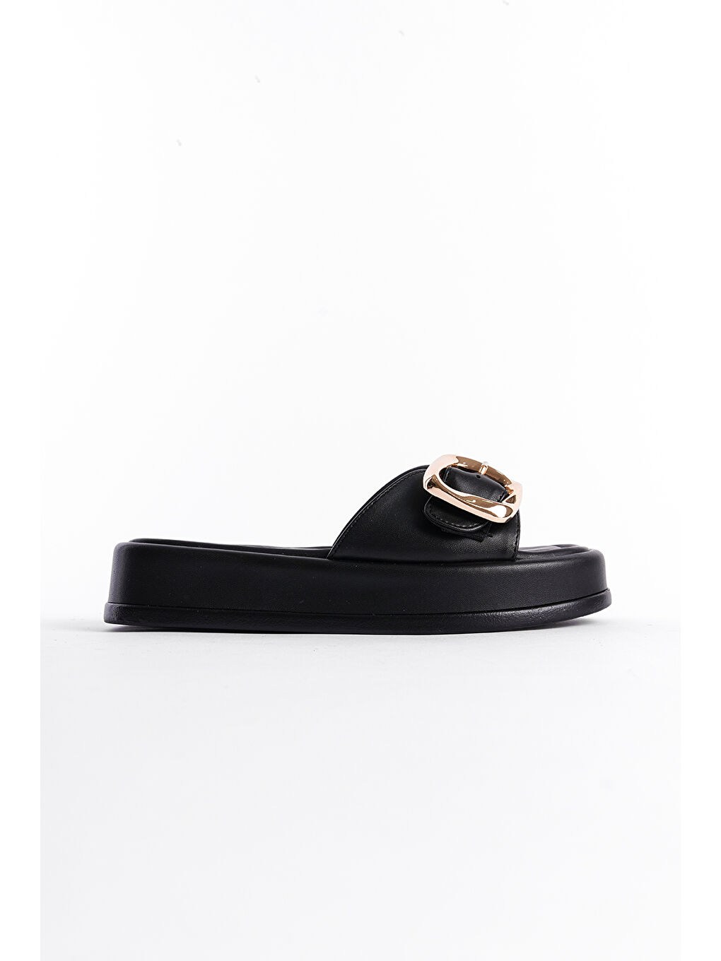 Siyah Dolgu Topuklu Tek Bantlı Tokalı Kadın Terlik-1