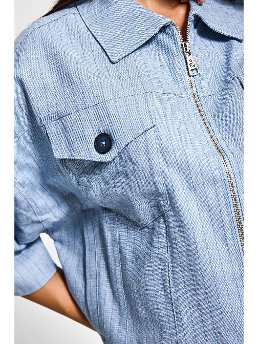 Kadın Mavi Renk Oversize Cep Detaylı Özel Tasarım Denim Ceket-3