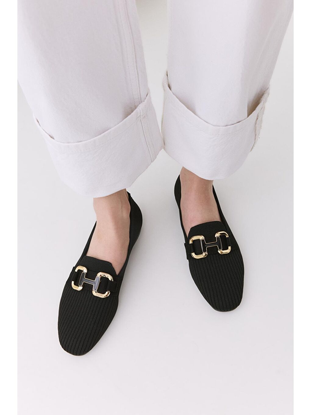 Kadın Siyah Örgü Detaylı Tokalı Günlük Loafer