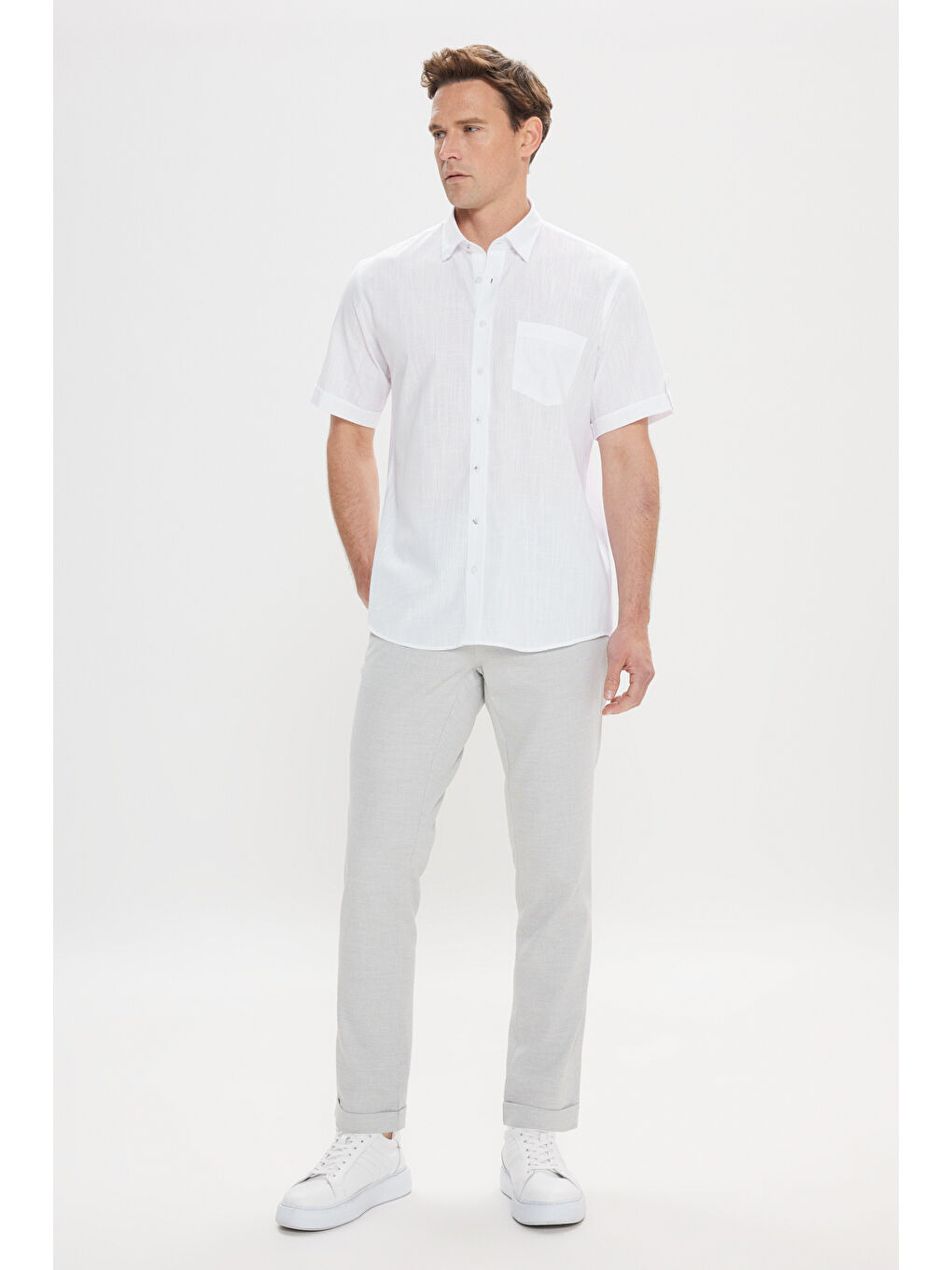 Erkek Beyaz Comfort Fit Rahat Kesim Gizli Düğmeli Yaka Keten Görünümlü %100 Pamuk Flamlı Gömlek-1