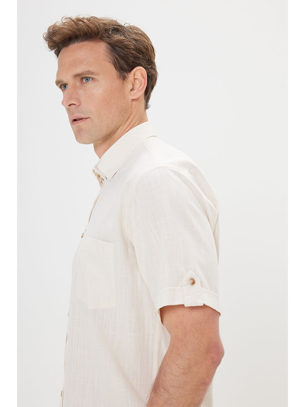 Erkek Bej Comfort Fit Rahat Kesim Gizli Düğmeli Yaka Keten Görünümlü %100 Pamuk Flamlı Gömlek-2