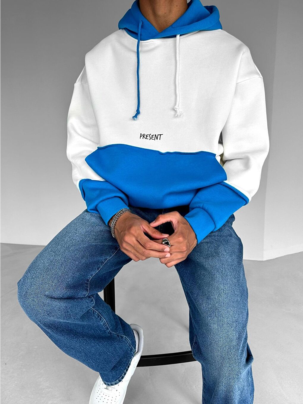 Oversize Çift Renkli Kapüşonlu Sweatshirt Mavi