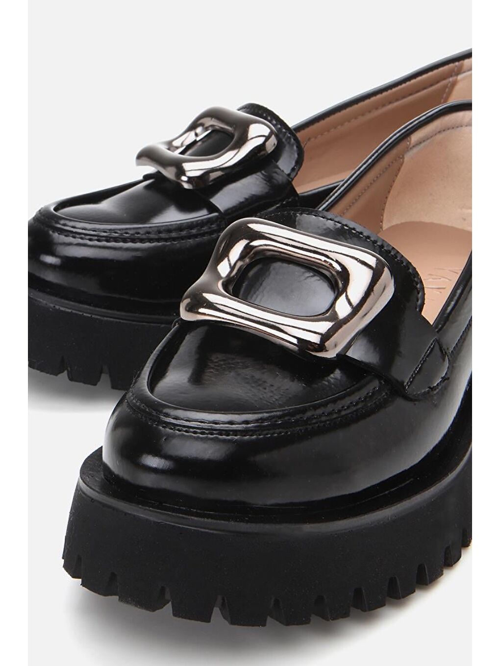 Kadın Rugan Siyah Tokalı Günlük Loafer-2