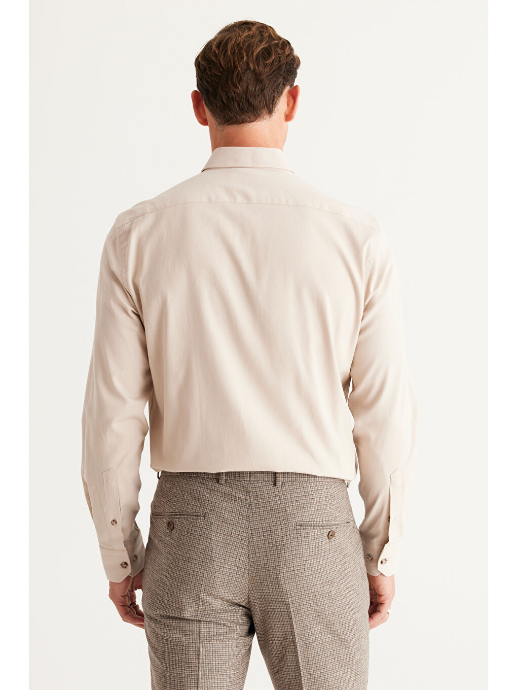 Erkek Bej Slim Fit Dar Kesim Düğmeli Yaka Pamuklu Gabardin Gömlek-5