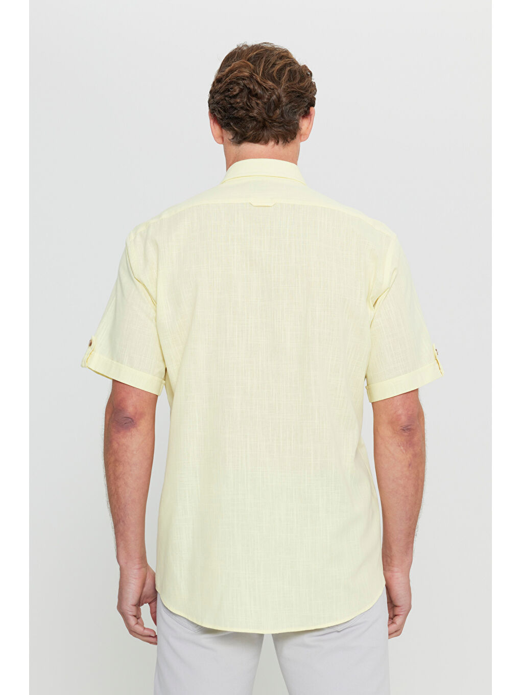 Erkek Açık Sarı Comfort Fit Rahat Kesim Gizli Düğmeli Yaka Keten Görünümlü %100 Pamuk Flamlı Gömlek-5