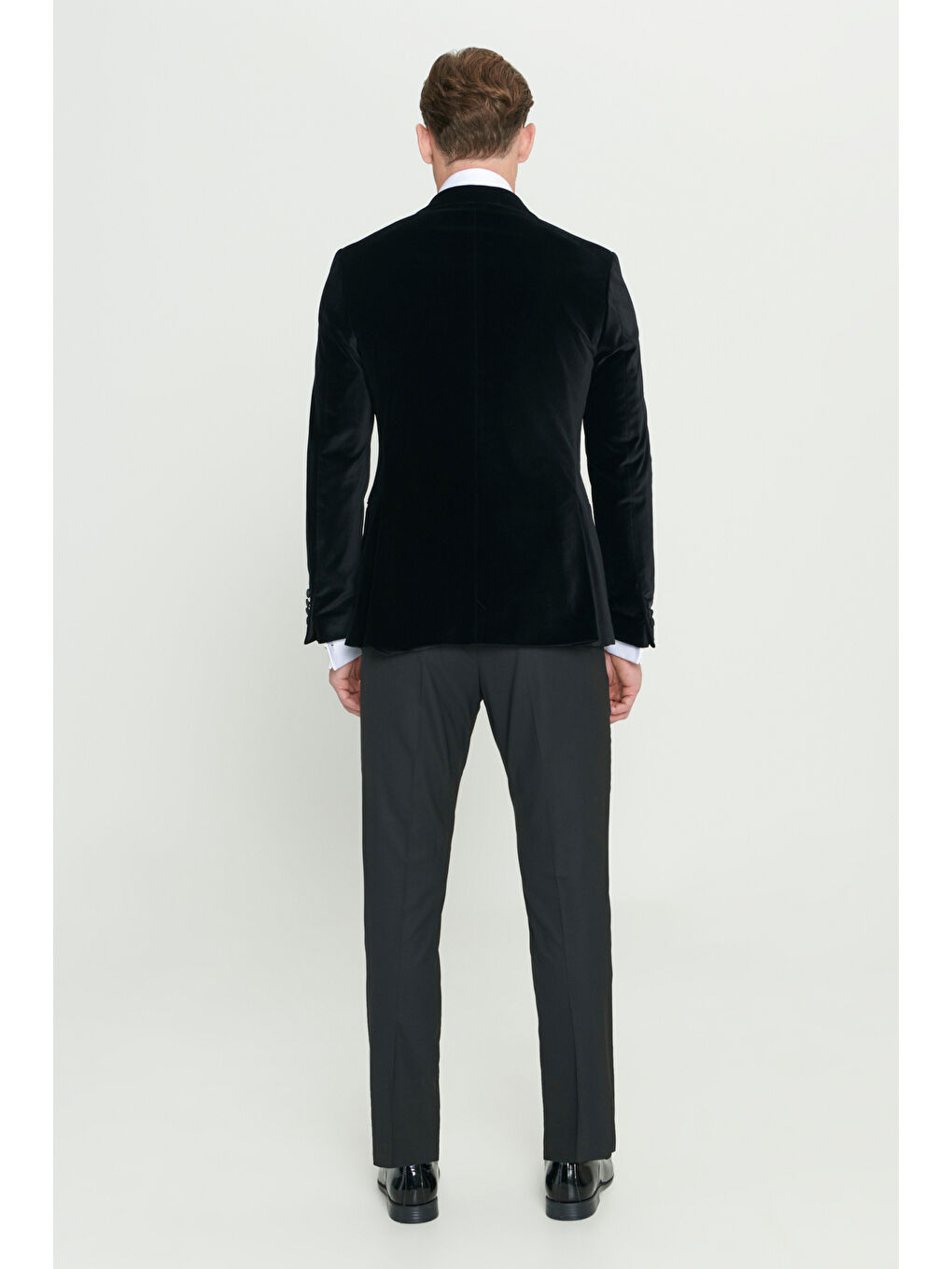 Erkek Siyah Slim Fit Dar Kesim Kırlangıç Yaka %100 Pamuk Kadife Smokin Takım-1