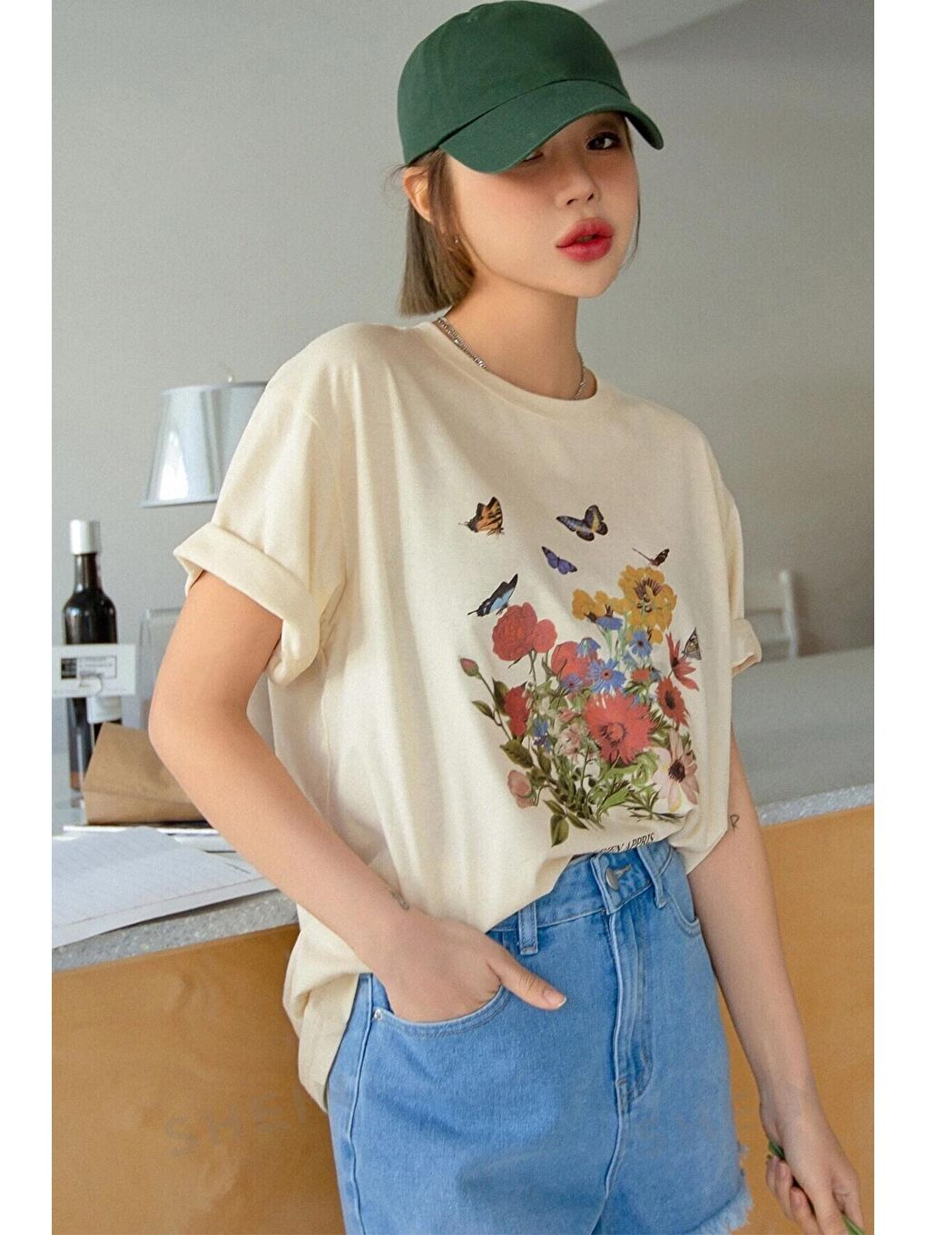 uyguntarz Bej Unisex Flowers Baskılı Oversize Tshirt