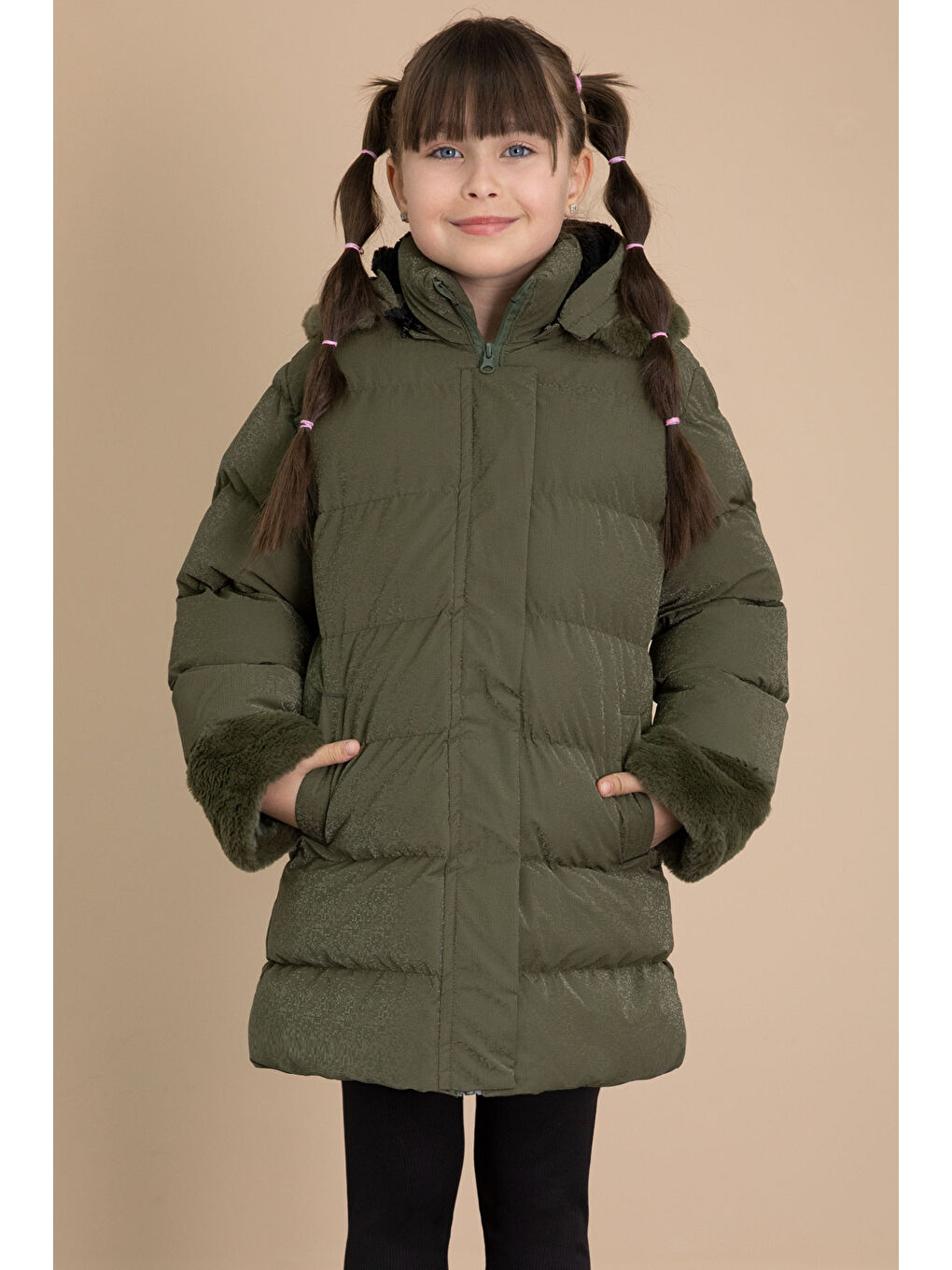 Haki Kolu Kürk Detaylı İçi Yünlü Kız Çocuk Kapüşonlu Şişme Mont 21328-3