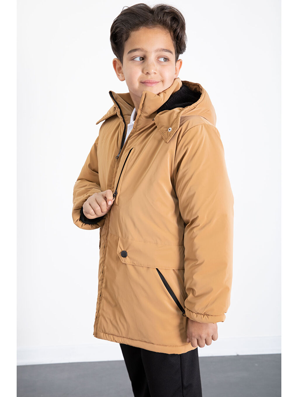 Sarı Hardal Fermuarlı Göğüs Cepli İçi Kürklü Erkek Çocuk Kapüşonlu Mont 21357-2