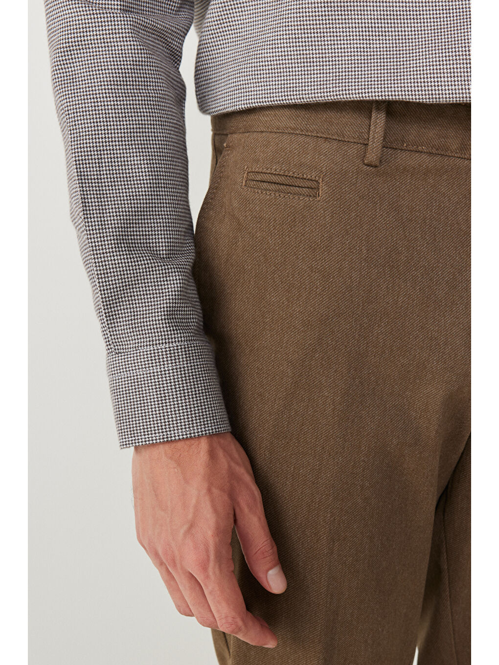 Kahverengi Erkek Açık Kahve Comfort Fit Rahat Kesim Yan Cepli Pamuklu Diyagonal Desenli Pantolon-3
