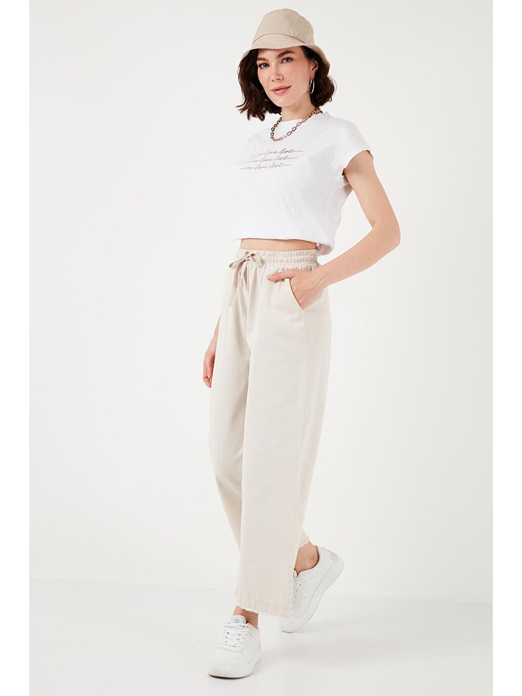 Bej Pamuklu Belden Bağlamalı Yüksek Bel Geniş Paça Cepli Regular Fit Pantolon 668Yp4760