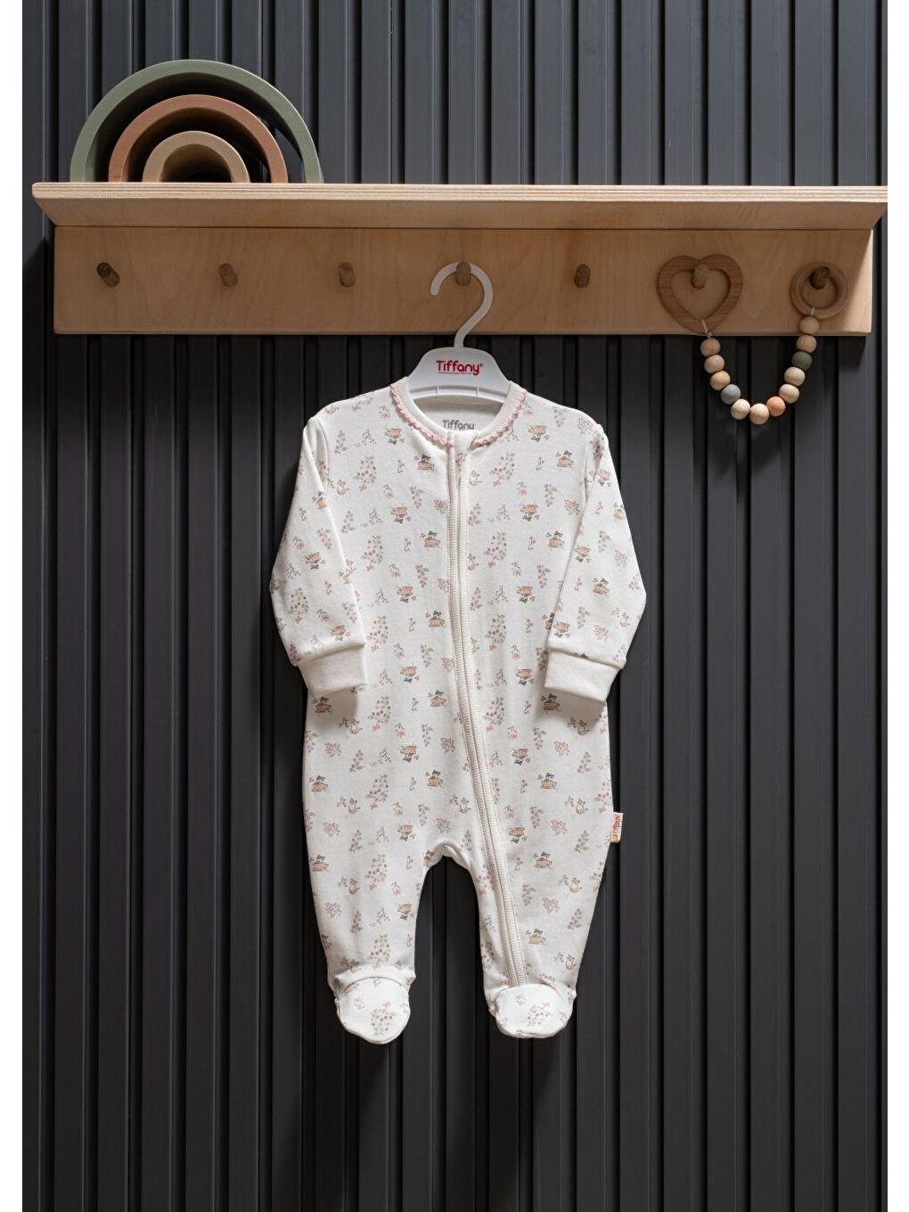 Ekru Cute Cats Theme Tulum