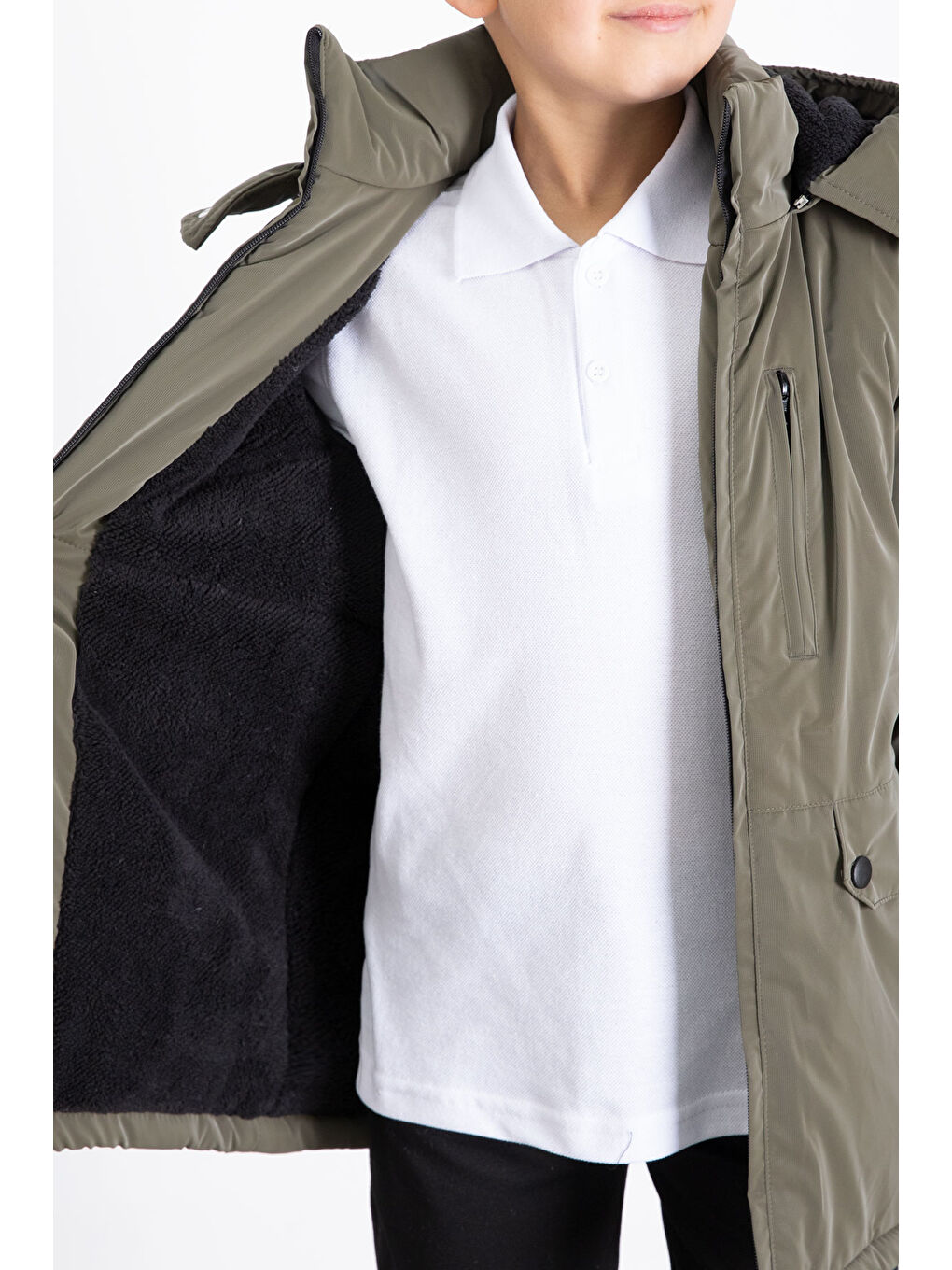 Haki Fermuarlı Göğüs Cepli İçi Kürklü Erkek Çocuk Kapüşonlu Mont 21370-1