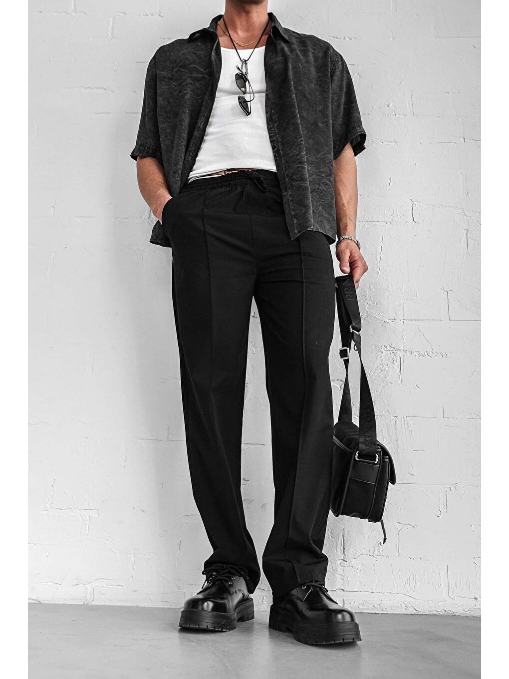 Erkek Oversize Yıkamalı Kısa Kollu Gömlek Siyah-2