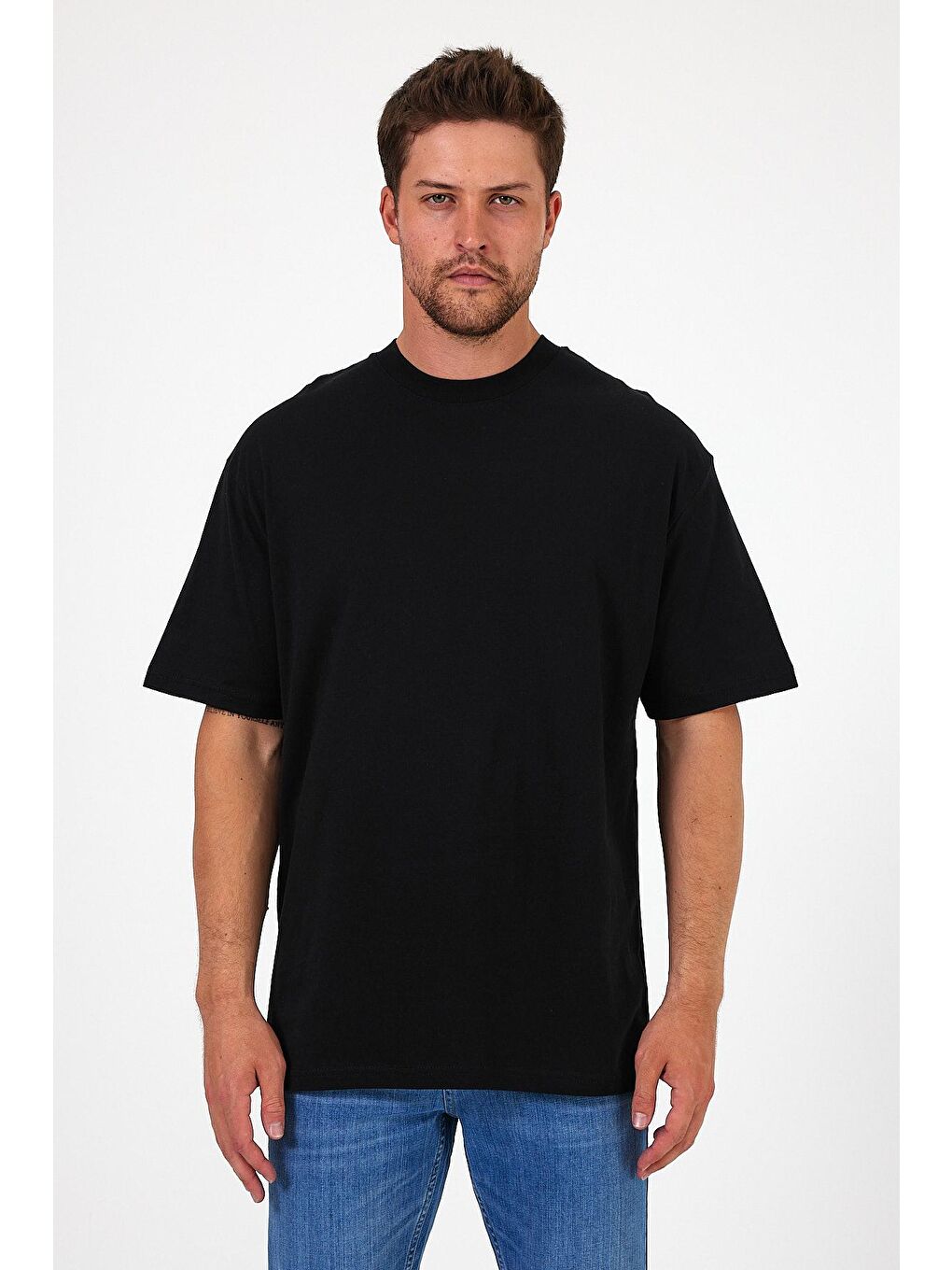 Siyah Bisiklet Yaka Aslan Baskılı Erkek Tişört 7025