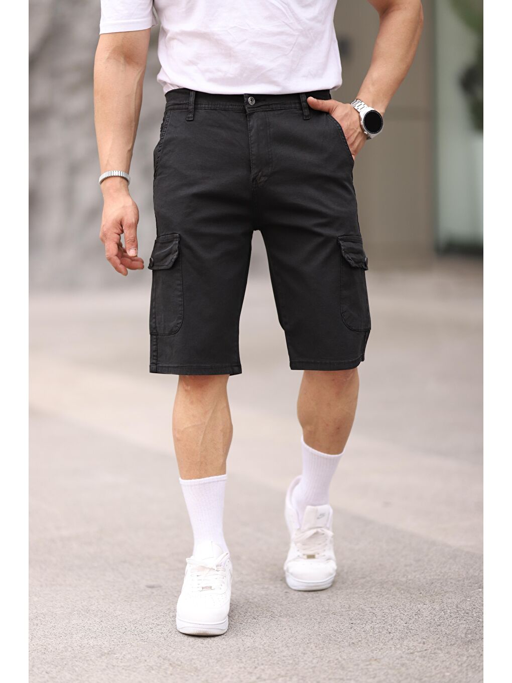 Siyah Erkek Slim Fit Kargo Cepli Kapri Şort