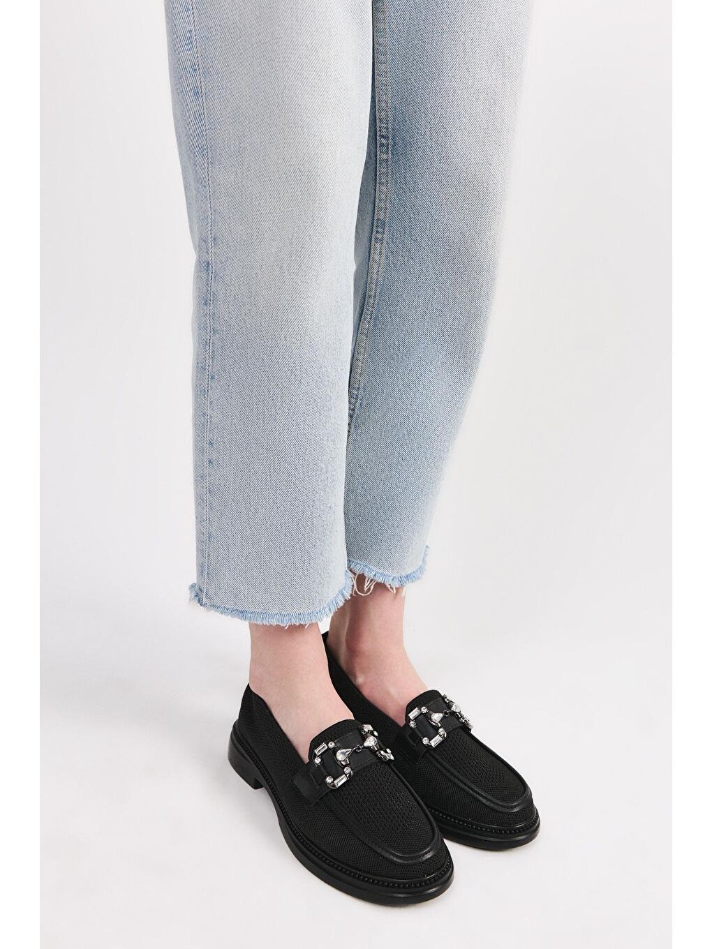 Kadın Siyah Tokalı Günlük Loafer