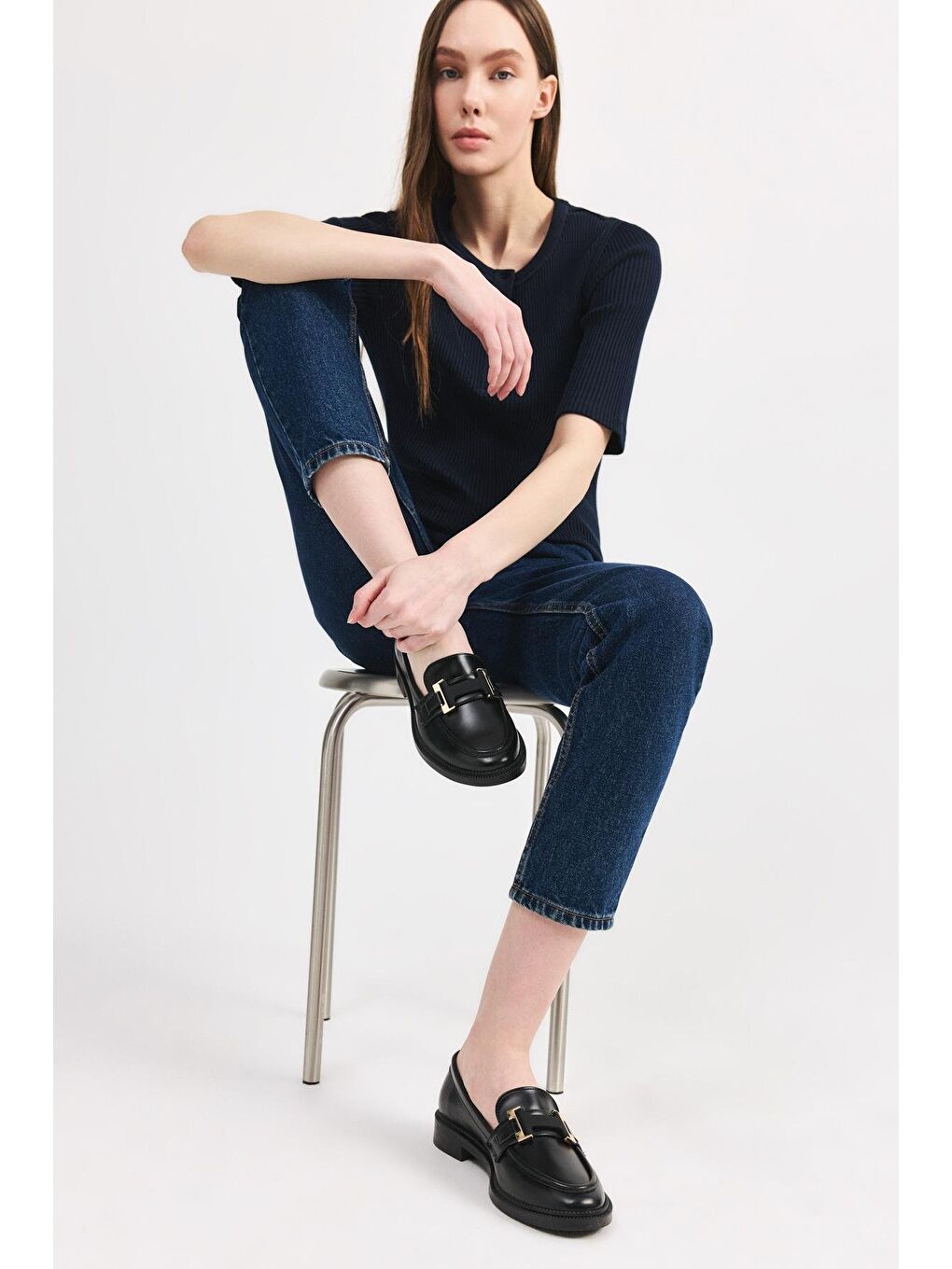 Kadın Siyah Tokalı Klasik Loafer