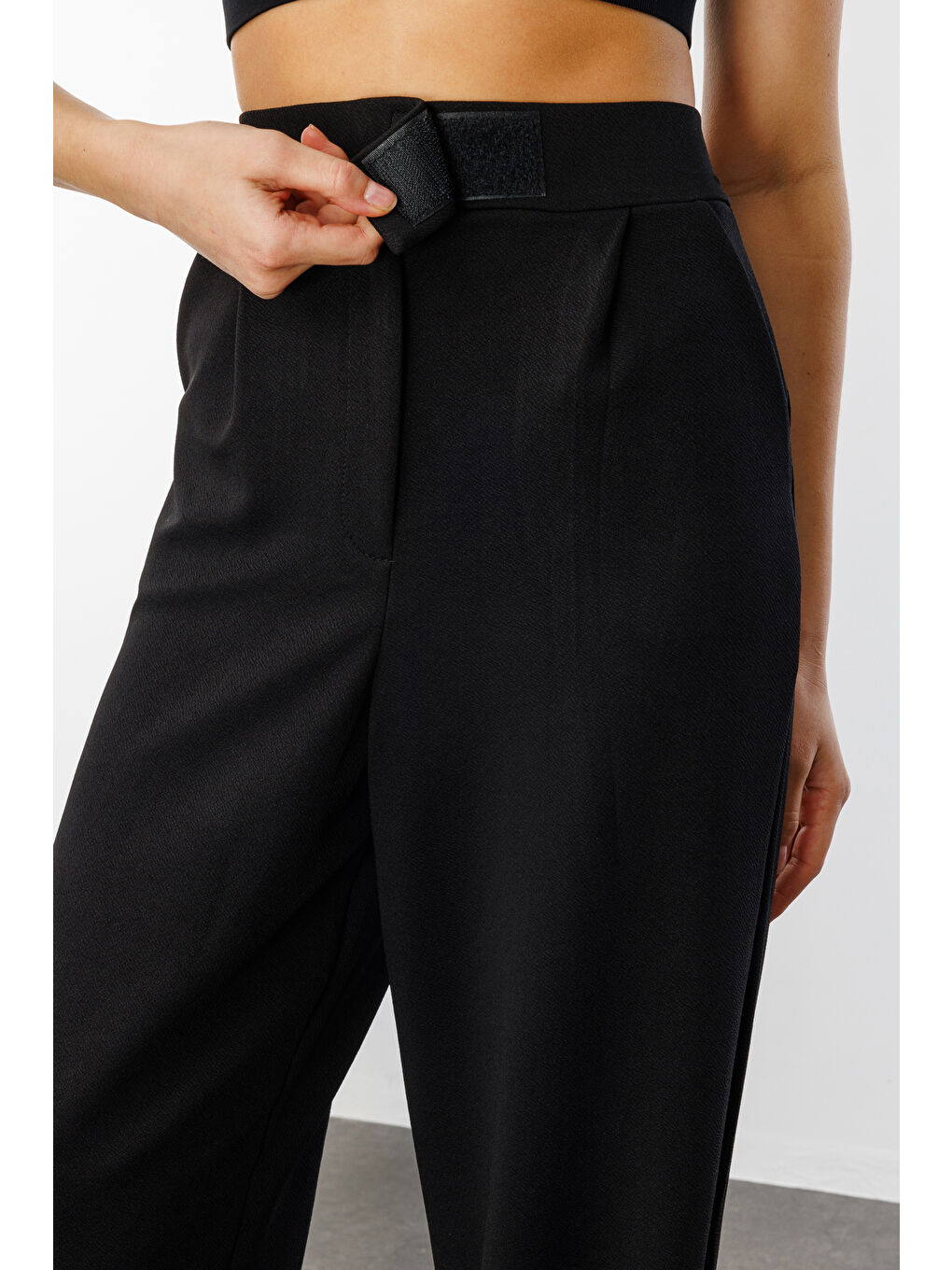 Siyah Beli Cırtlı Rahat Palazzo Pantolon CIRTLI-PANTOLON-3