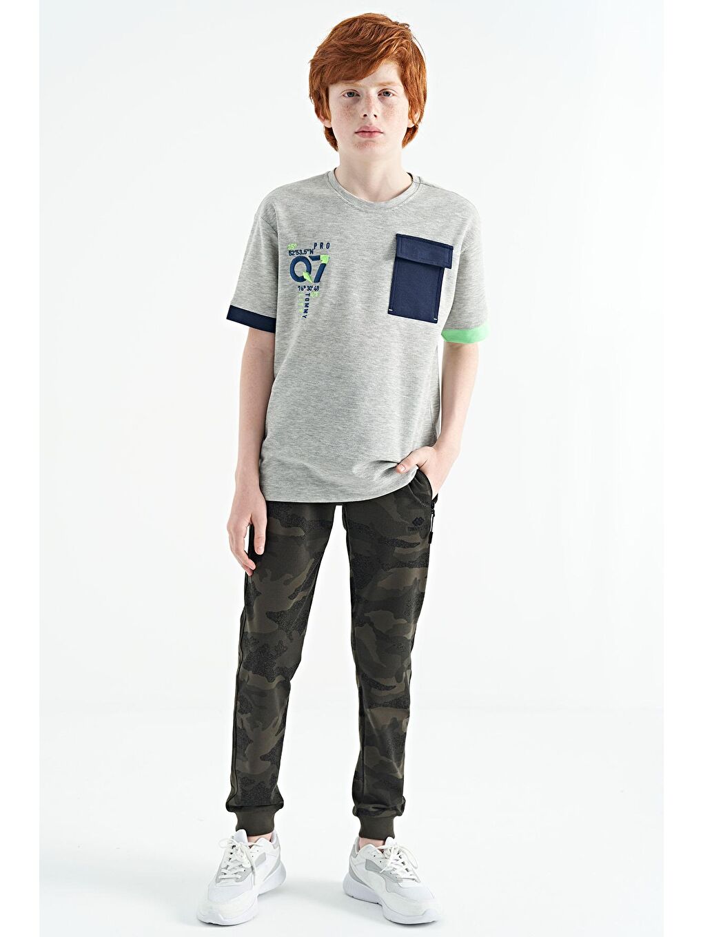 TOMMYLIFE Gri Melanj O Yaka Oversize Cep Detaylı Erkek Çocuk T-Shirt - 11152 - 2