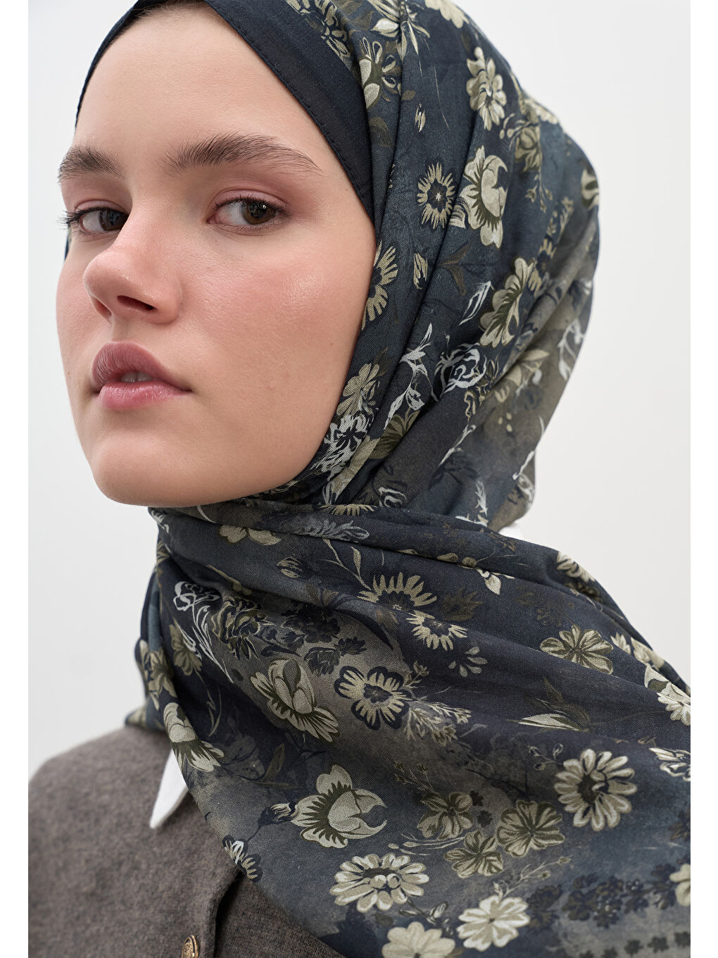 Seraphına Desen Şal Lacivert-3