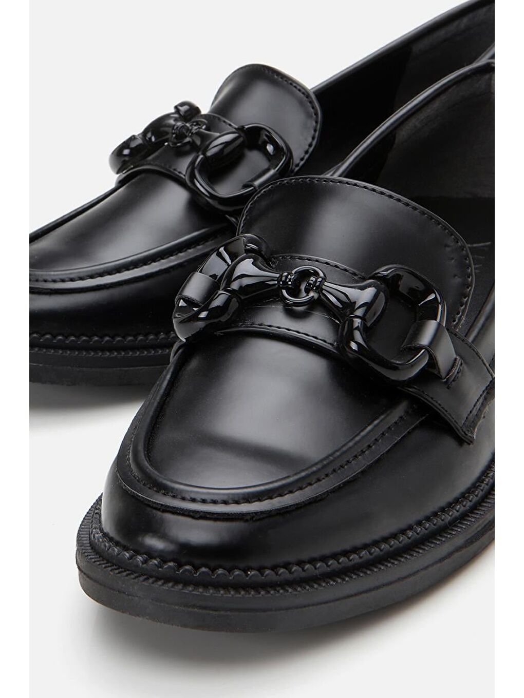 Kadın Siyah Tokalı Klasik Loafer-7