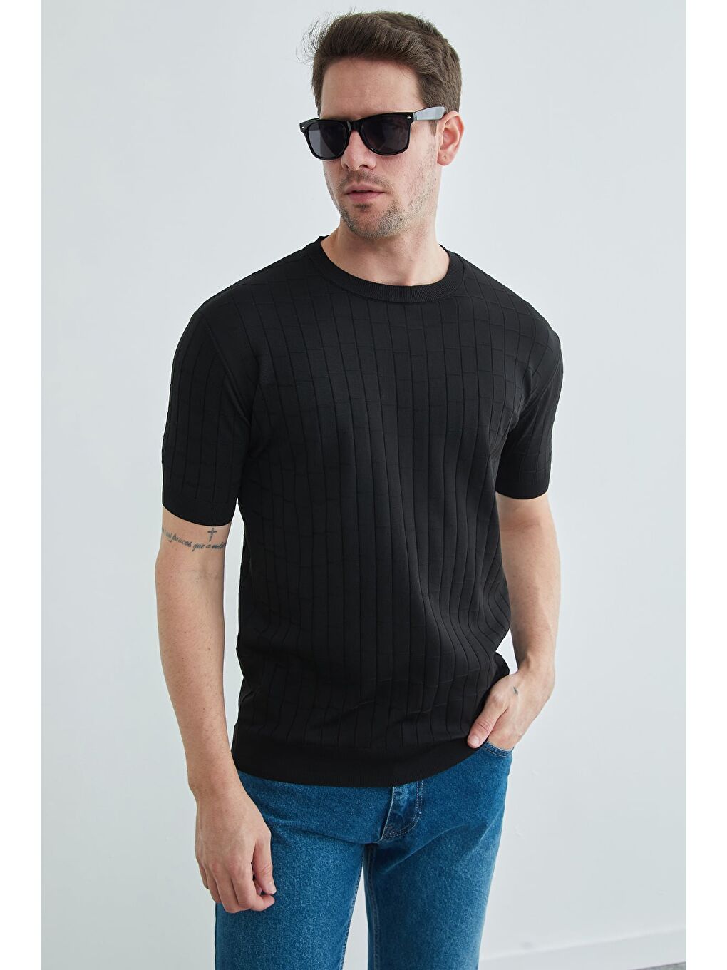 Siyah Kare Desenli Fitilli Triko Tişört-3